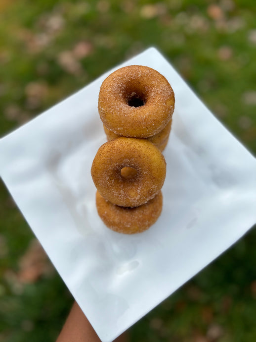 * Vegan Pumpkin Spice Donuts